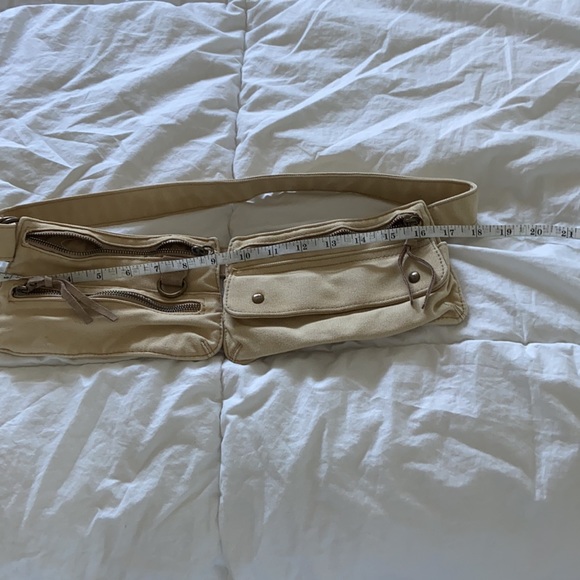 ❌❌❌SOLD❌❌❌Wet seal Utility belt , belt bag - Picture 6 of 6